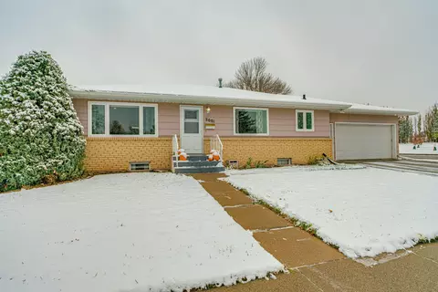 2001 N 8th St, Bismarck, ND 58501 photo 5
