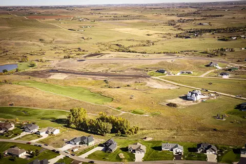 8312 Norman Pl, Bismarck, ND 58503 photo 7