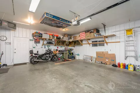 3121 Hampton St, Bismarck, ND 58504 photo 27