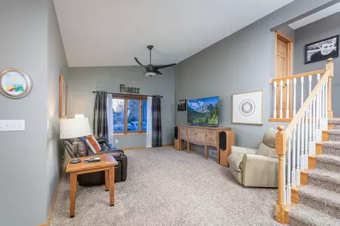 3121 Hampton St, Bismarck, ND 58504 photo 8