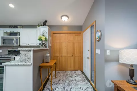 3121 Hampton St, Bismarck, ND 58504 photo 7