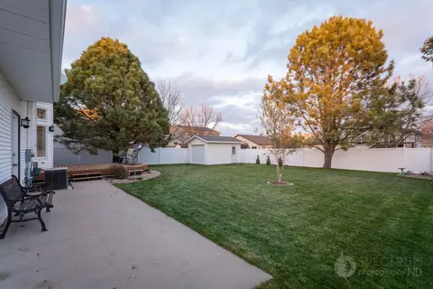 3121 Hampton St, Bismarck, ND 58504 photo 28