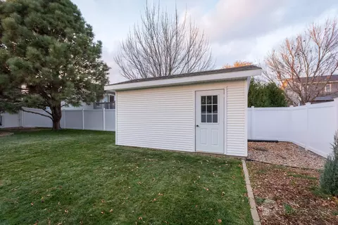 3121 Hampton St, Bismarck, ND 58504 photo 30