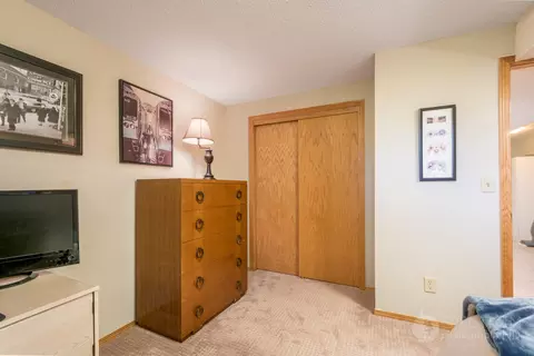 3121 Hampton St, Bismarck, ND 58504 photo 21