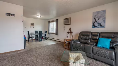 131 E Bismarck, Bismarck, ND 58504 photo 9
