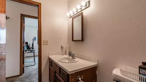 131 E Bismarck, Bismarck, ND 58504 photo 16