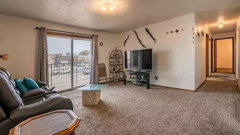 131 E Bismarck, Bismarck, ND 58504 photo 11