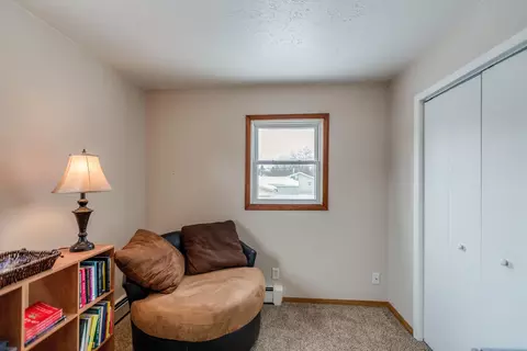 610 S 12th St, Bismarck, ND 58504 photo 10