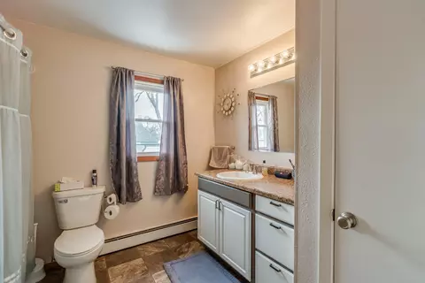 610 S 12th St, Bismarck, ND 58504 photo 6