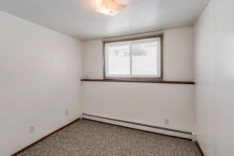 610 S 12th St, Bismarck, ND 58504 photo 20