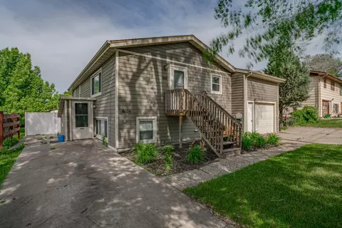 610 S 12th St, Bismarck, ND 58504 photo 1