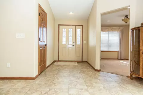 933 Baffin Loop, Bismarck, ND 58503 photo 4