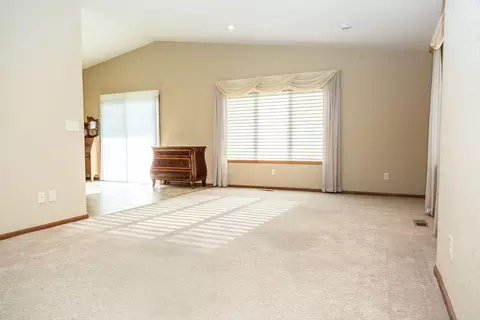 933 Baffin Loop, Bismarck, ND 58503 photo 13