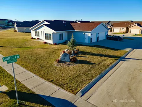 933 Baffin Loop, Bismarck, ND 58503 photo 25