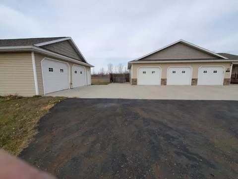 7800 Beacon Loop, Bismarck, ND 58501 photo 51