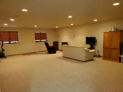 7800 Beacon Loop, Bismarck, ND 58501 photo 24