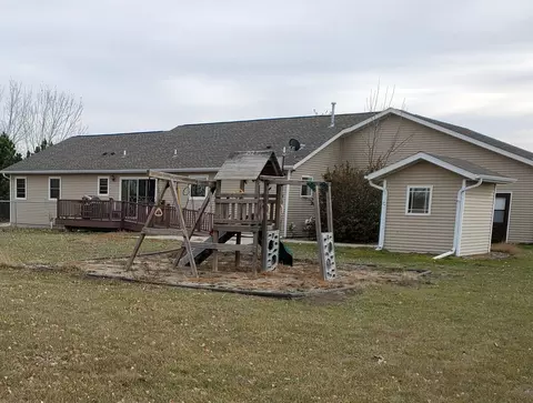 7800 Beacon Loop, Bismarck, ND 58501 photo 38