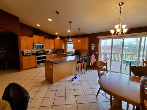 7800 Beacon Loop, Bismarck, ND 58501 photo 7