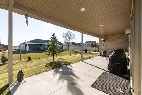 743 Compass Loop, Bismarck, ND 58504 photo 17