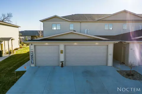743 Compass Loop, Bismarck, ND 58504 photo 32