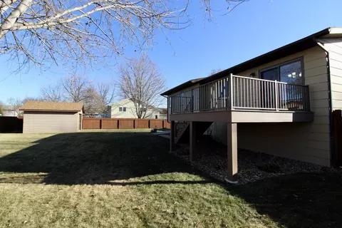 208 Munich Dr, Bismarck, ND 58504 photo 21