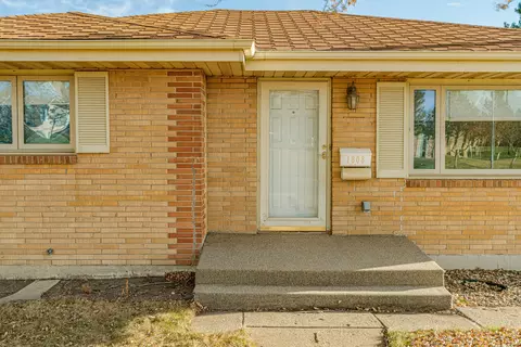 1808 Sunset Dr, Mandan, ND 58554 photo 3