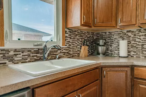 1808 Sunset Dr, Mandan, ND 58554 photo 10