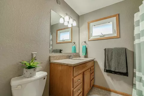 1808 Sunset Dr, Mandan, ND 58554 photo 15