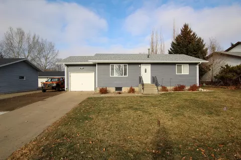 72 Custer Dr, Lincoln, ND 58504 photo 42