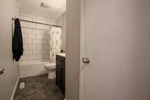 72 Custer Dr, Lincoln, ND 58504 photo 10