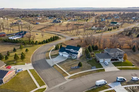 4000 Daniel St, Bismarck, ND 58504 photo 10
