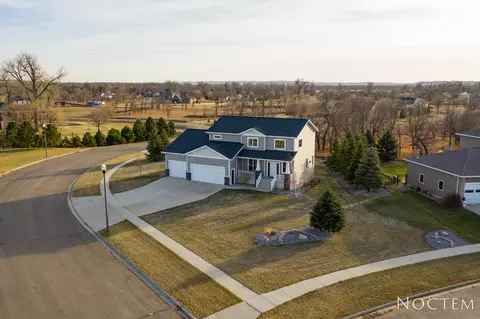 4000 Daniel St, Bismarck, ND 58504 photo 12