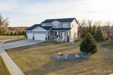 4000 Daniel St, Bismarck, ND 58504 photo 5