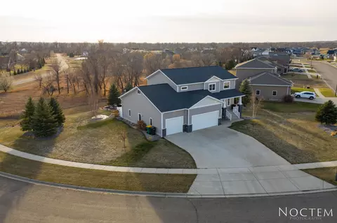 4000 Daniel St, Bismarck, ND 58504 photo 9