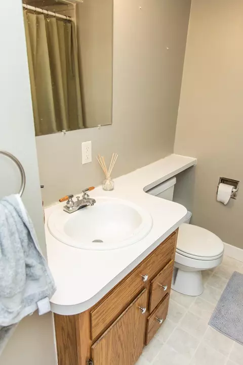 239 Laredo Dr, Bismarck, ND 58504 photo 32