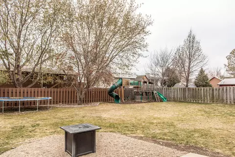 239 Laredo Dr, Bismarck, ND 58504 photo 36