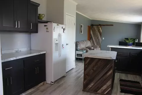 3905 Glendale Dr, Bismarck, ND 58503 photo 5