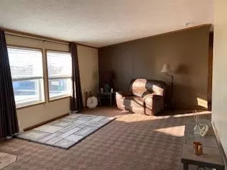 3905 Glendale Dr, Bismarck, ND 58503 photo 13