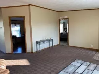 3905 Glendale Dr, Bismarck, ND 58503 photo 12