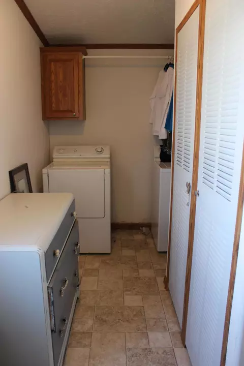 3905 Glendale Dr, Bismarck, ND 58503 photo 21