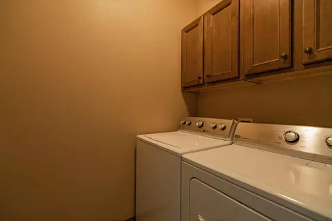 336 Lorrain Dr, Bismarck, ND 58503 photo 27
