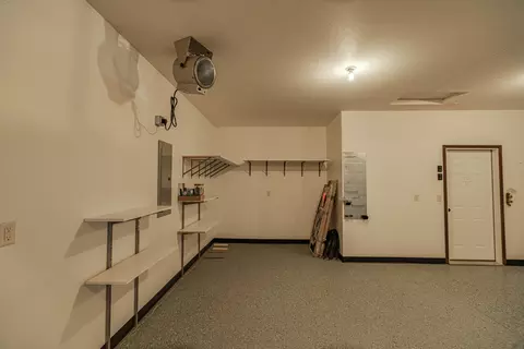 336 Lorrain Dr, Bismarck, ND 58503 photo 31
