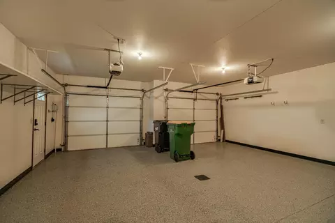 336 Lorrain Dr, Bismarck, ND 58503 photo 29