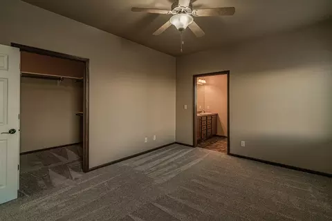 336 Lorrain Dr, Bismarck, ND 58503 photo 15