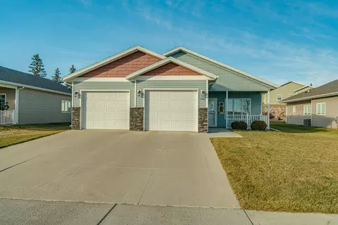 336 Lorrain Dr, Bismarck, ND 58503 photo 35