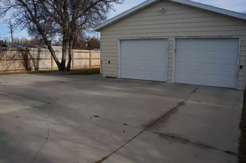 723 S 10th St, Bismarck, ND 58504 photo 40