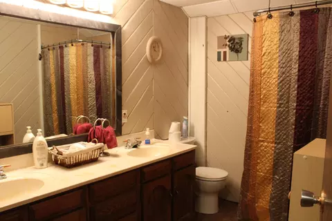 1319 Apache St, Bismarck, ND 58501 photo 29