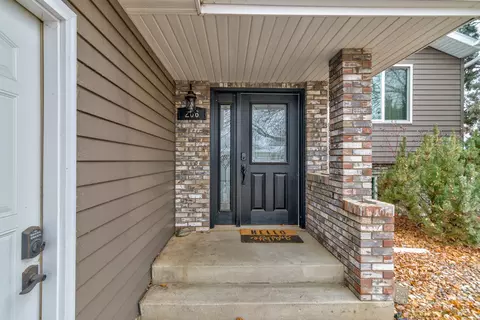 206 Stuttgart Dr, Bismarck, ND 58504 photo 2