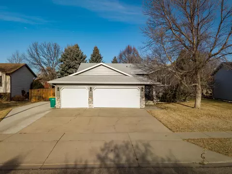 206 Stuttgart Dr, Bismarck, ND 58504 photo 22