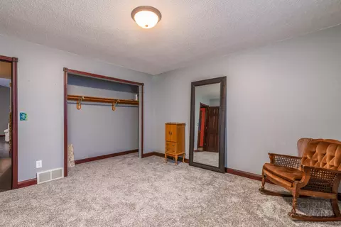 206 Stuttgart Dr, Bismarck, ND 58504 photo 12